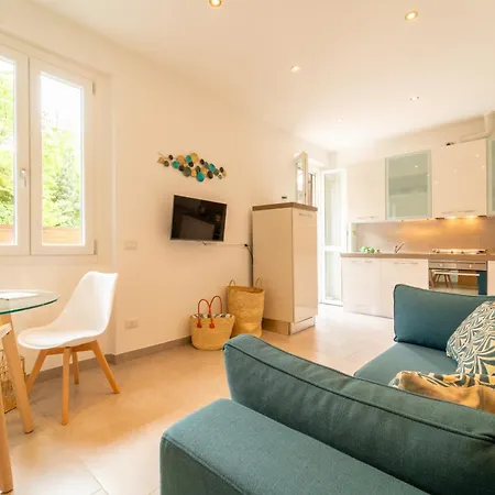 Apartment Lobelia With Terrace By Wonderful Italy *